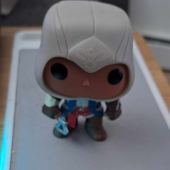 Connor from Assassins Creed Pop Funko Out of Box - Picture 1 of 4